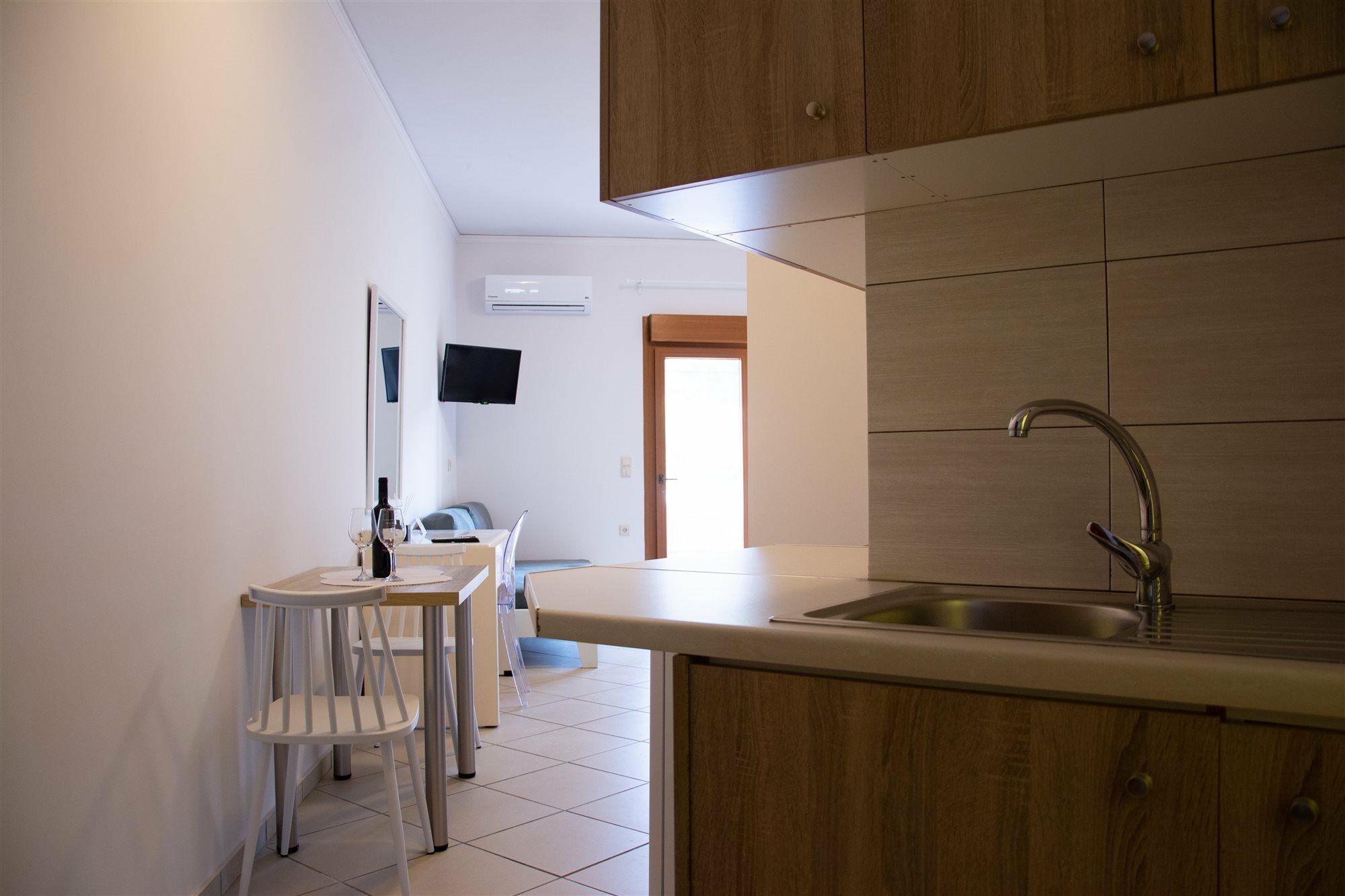 Horizon Apartments ปลาเตเนียส ภายนอก รูปภาพ