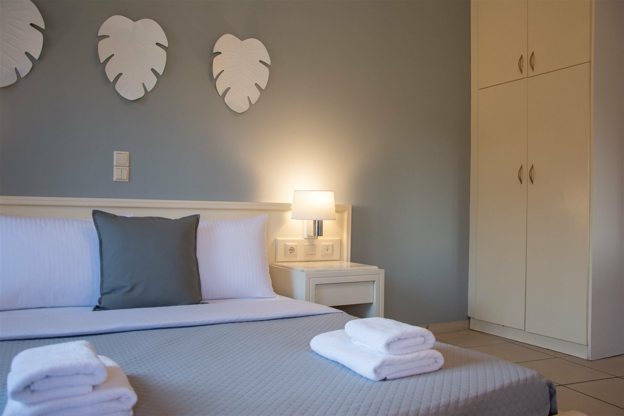 Horizon Apartments ปลาเตเนียส ภายนอก รูปภาพ