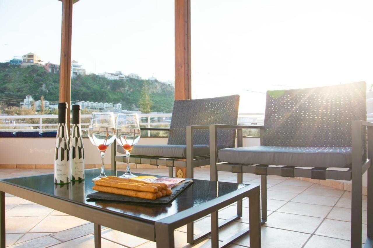 Horizon Apartments ปลาเตเนียส ภายนอก รูปภาพ